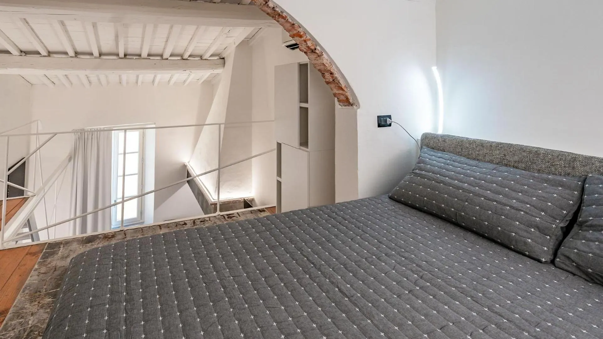 Apartament Explore Florence, Your Unforgettable Stay At Via Giraldi House