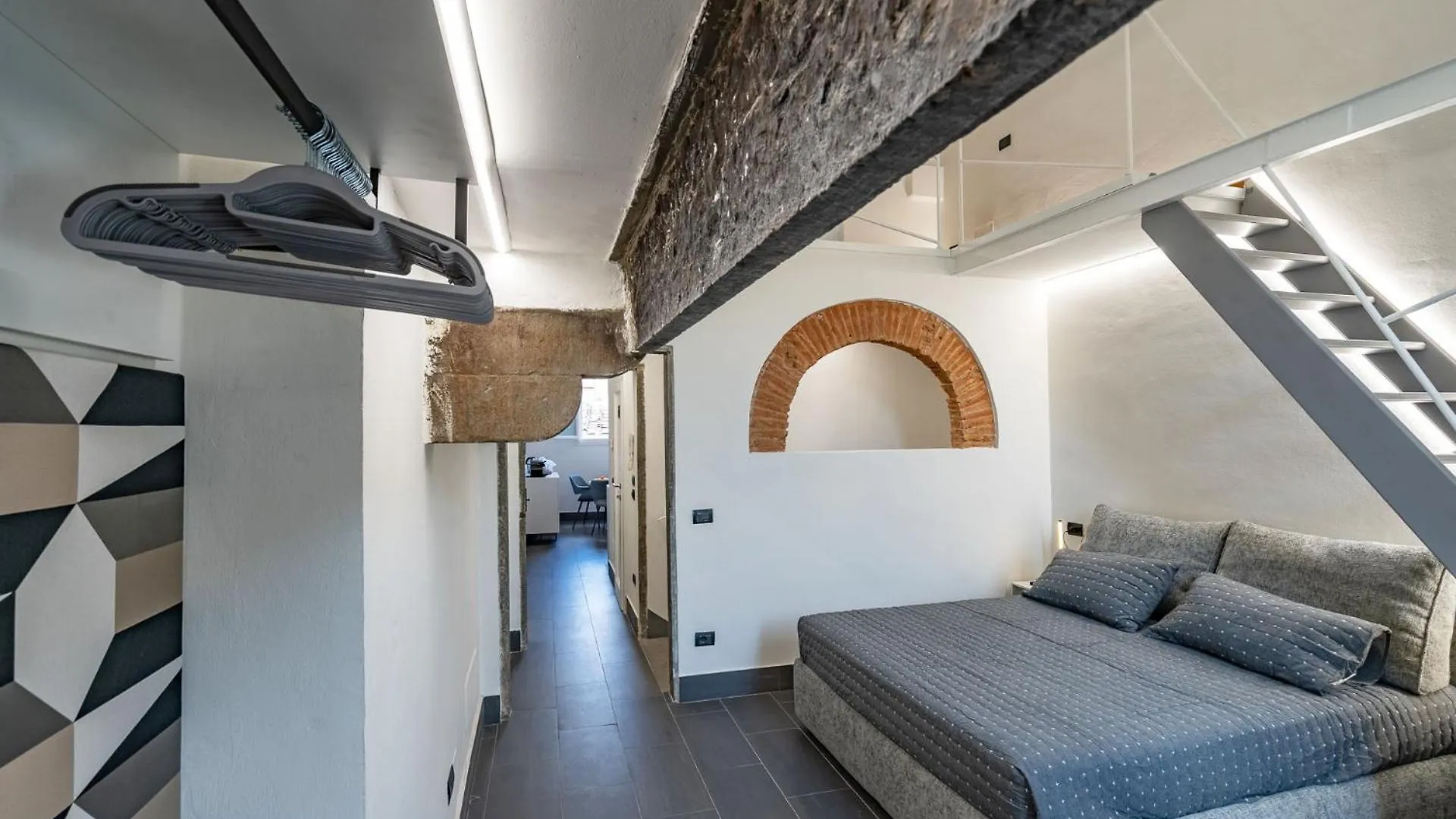 Explore Florence, Your Unforgettable Stay At Via Giraldi House 0*, Florencja