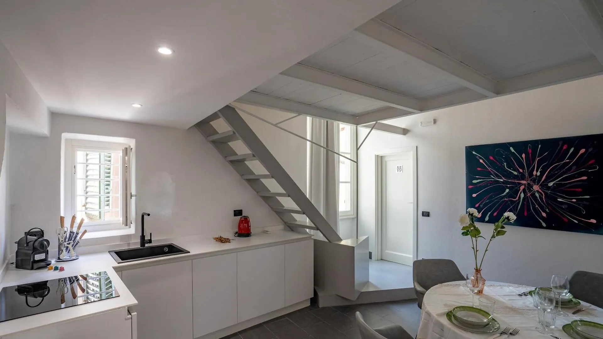 Apartament Explore Florence, Your Unforgettable Stay At Via Giraldi House