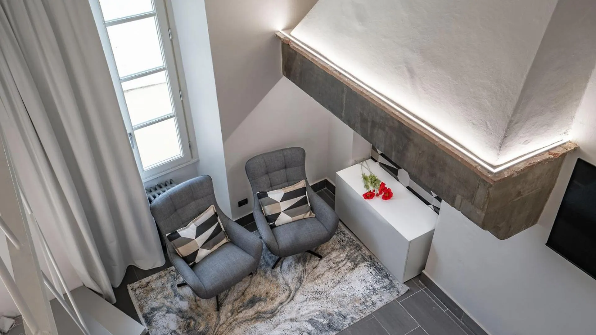Explore Florence, Your Unforgettable Stay At Via Giraldi House Florence