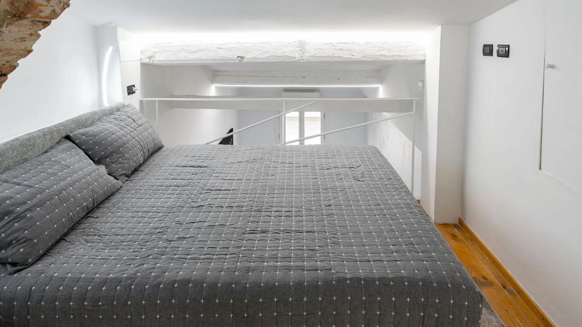 Explore Florence, Your Unforgettable Stay At Via Giraldi House Apartment