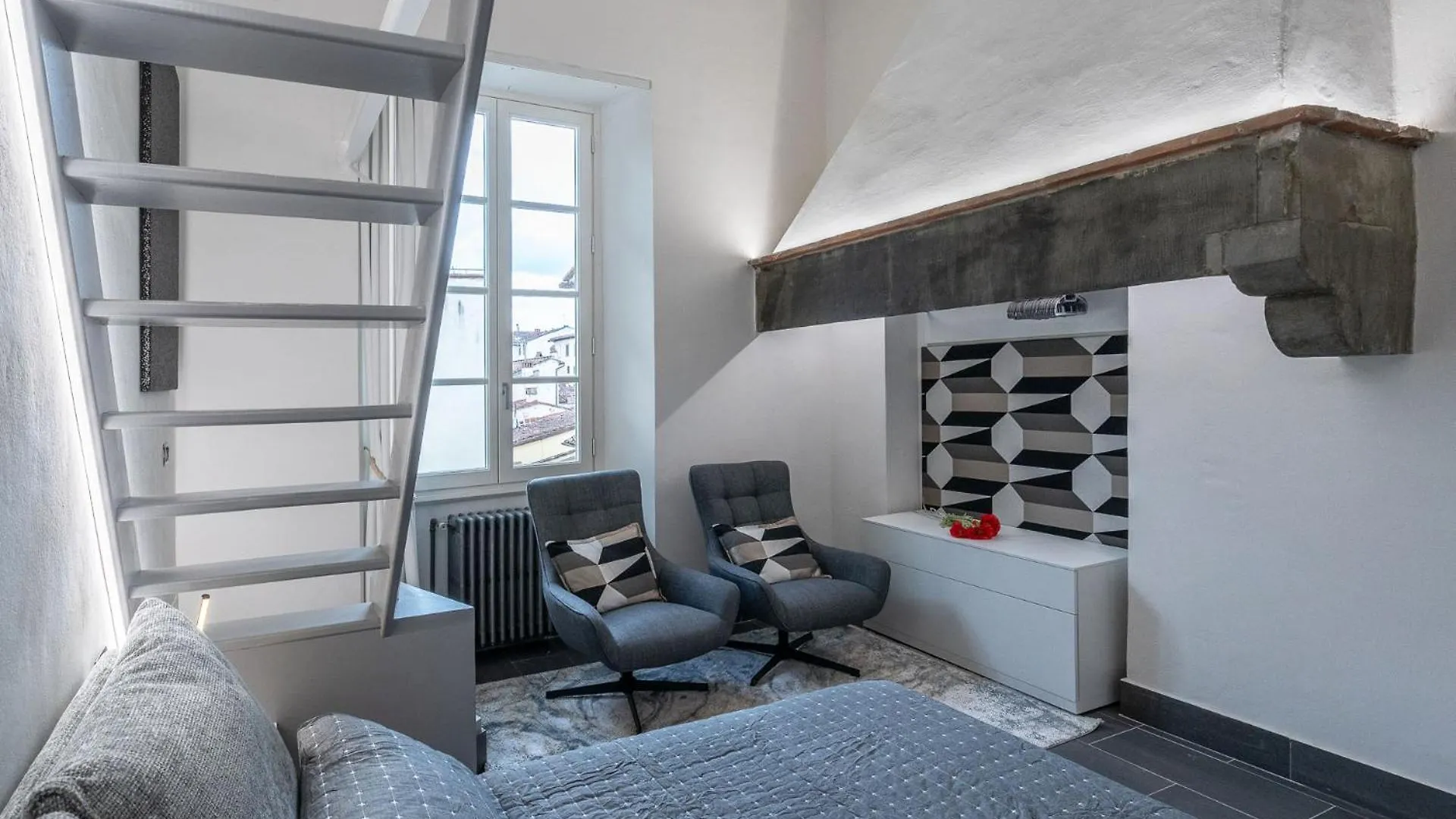 Explore Florence, Your Unforgettable Stay At Via Giraldi House 0*, Florence